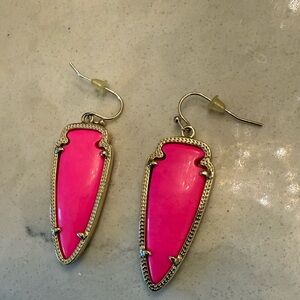 Kendra Scott hot pink/neon stone drop earrings